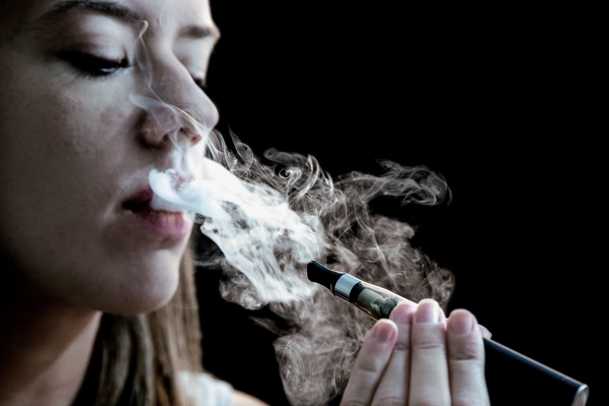 Jetzt im Angebot: Al Fakher 30K Hypermax Vape mit intensiven Aromen und langer Lebensdauer