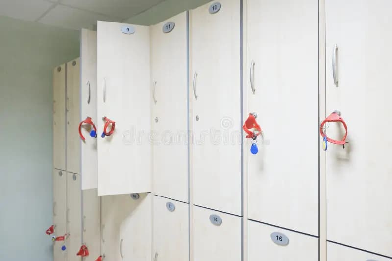 Hochwertige Feuerwehrspinde Basic von Eurobox KG – Sicher und langlebig