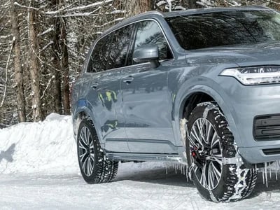 Schneeketten für jeden Bedarf: Entdecken Sie die besten Optionen bei Schneeketten4u