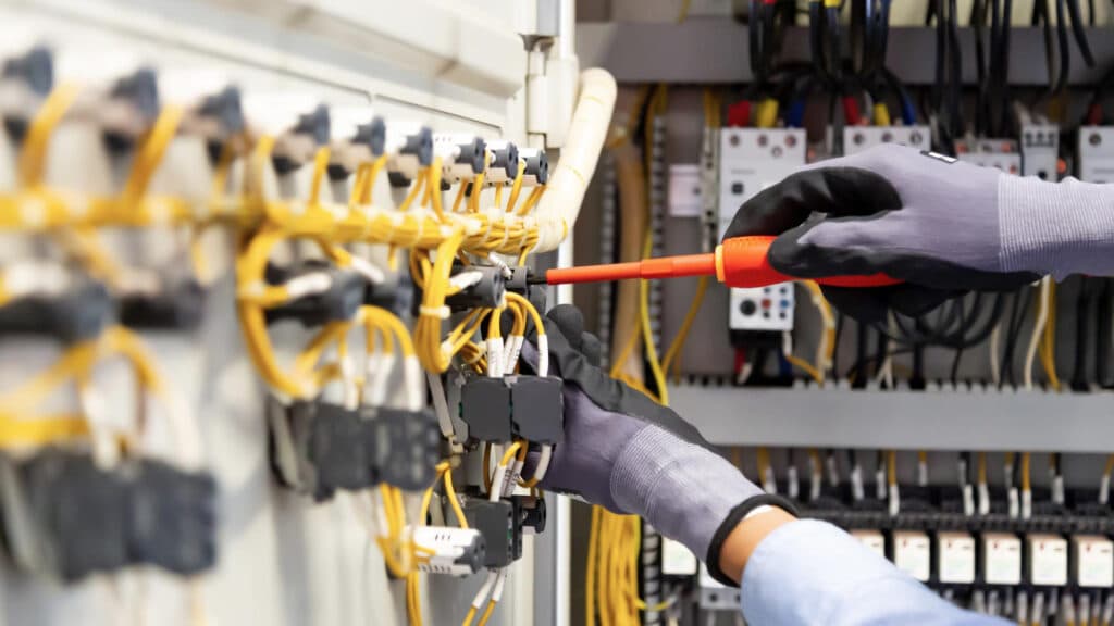 Elektriker Notdienst: Ihr Spezialist für elektrische Notfälle