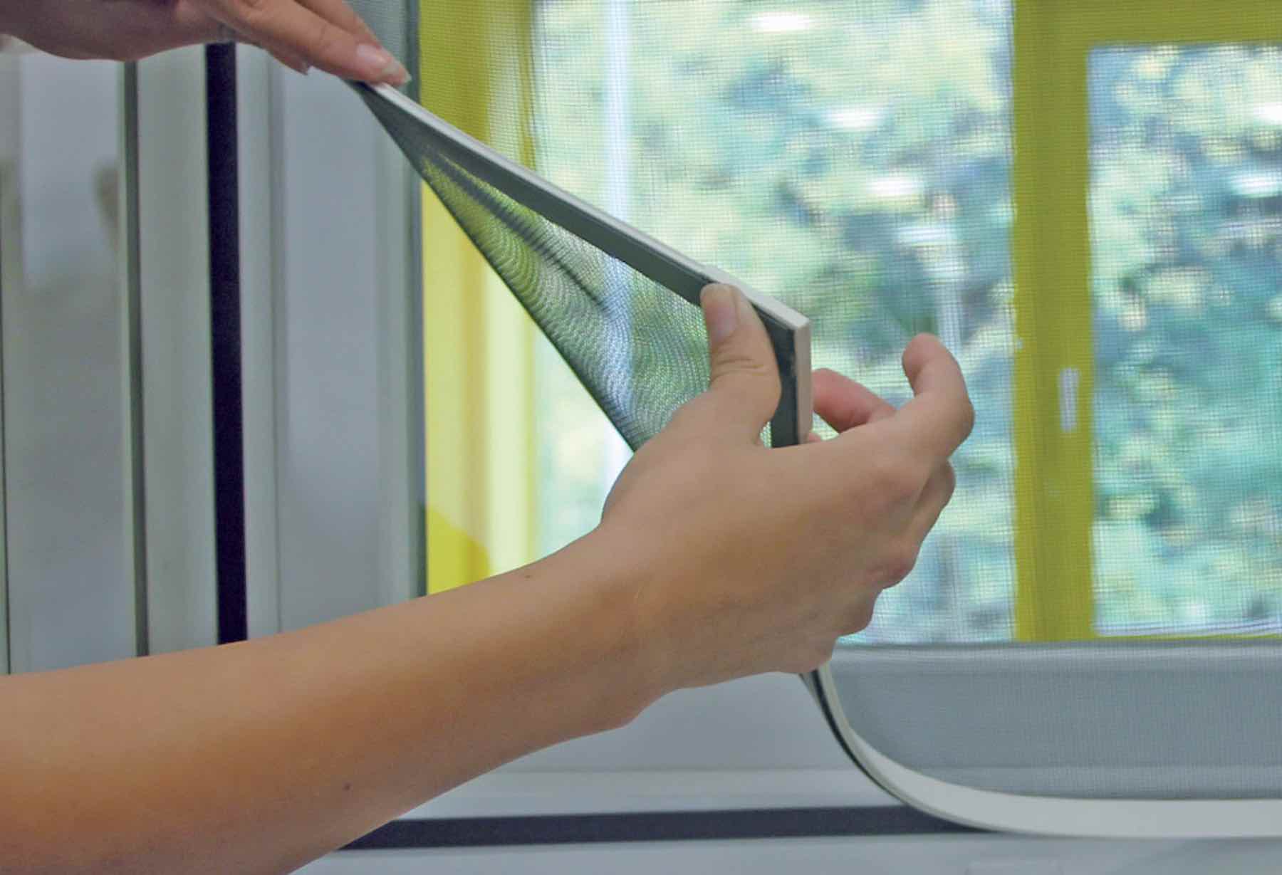 Schiebetür Insektenschutz: Hochwertige Netze und Aluminiumprofile für Balkontüren