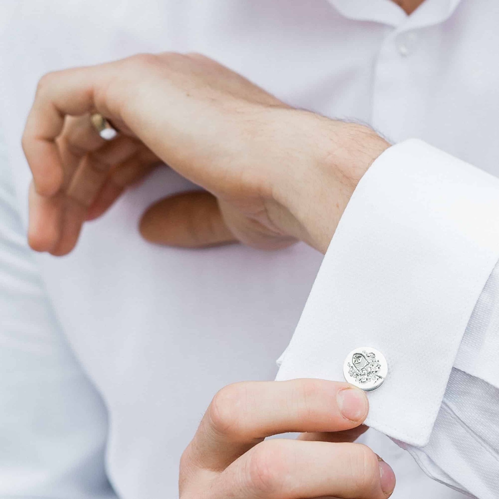 Ausdrucksstarke manschettenknöpfe für Herren – bei CrystalScents entdecken