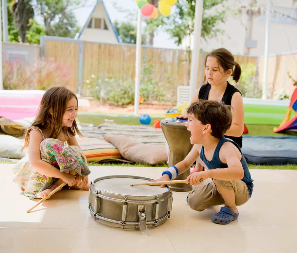 Lustige und einfache Spiele fuer Kindergeburtstag 4 Jahre entdecken