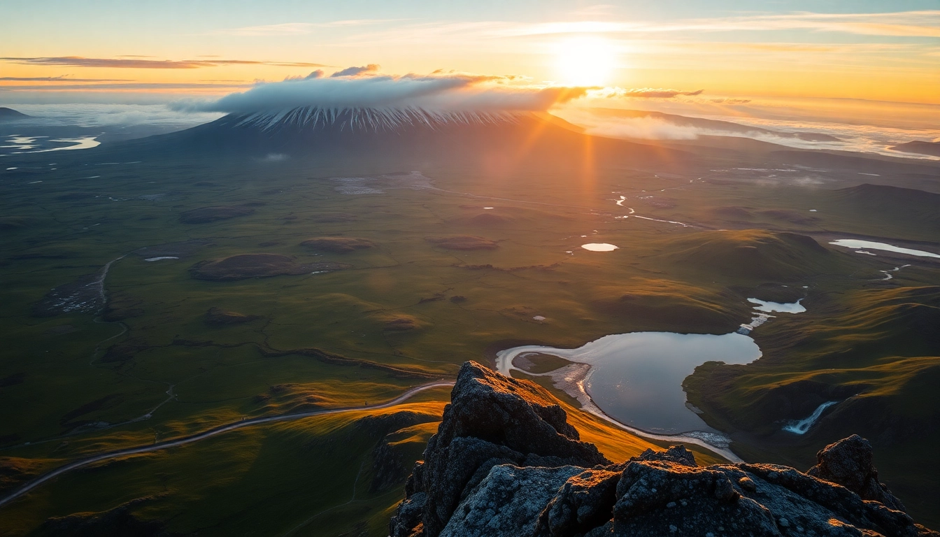 Erleben Sie eine atemberaubende Reise nach Island mit schneebedeckten Vulkanen und glitzernden Wasserfällen in der goldenen Abenddämmerung.